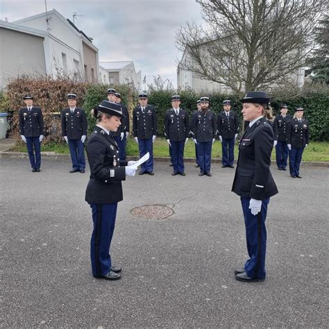 La nouvelle commandante visite la brigade de。